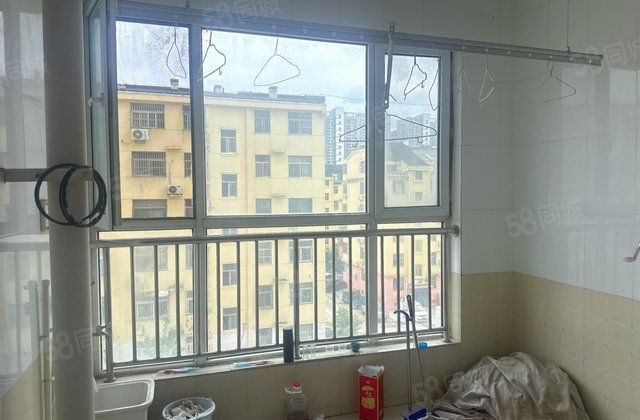 亚大怡景 电梯三室 振兴路东 地暖房 亚大怡景和七中 随时看