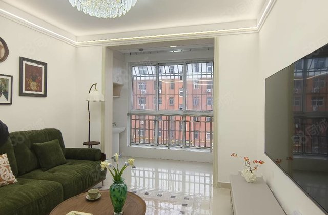 房，步梯三楼，送精装修，免大税