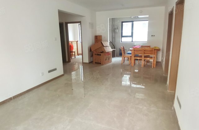 急售   实验，玖玺南区 三叶草户型总高18层！