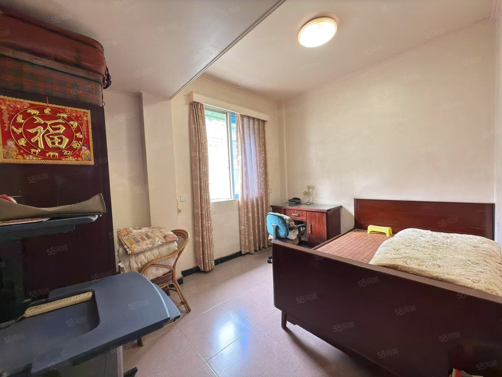 西荣路小区3室2厅2卫110㎡南北40万