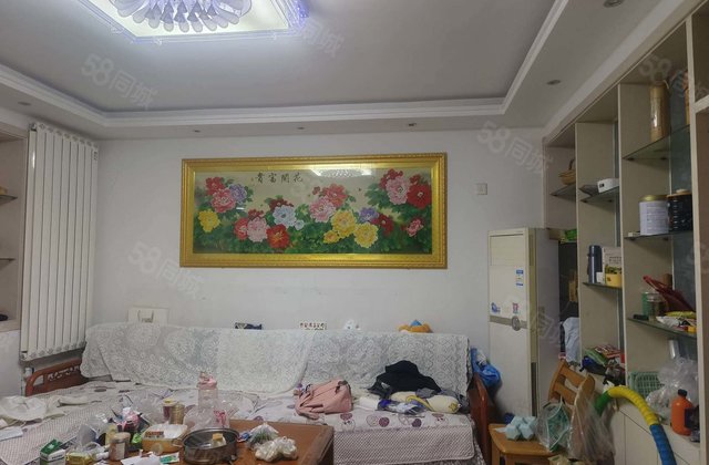 房东诚心出售香格里小镇 三室 中间楼层 正规商品房 价格可聊