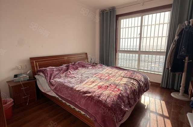 东方名郡3室2厅103.2㎡48万二手房图片