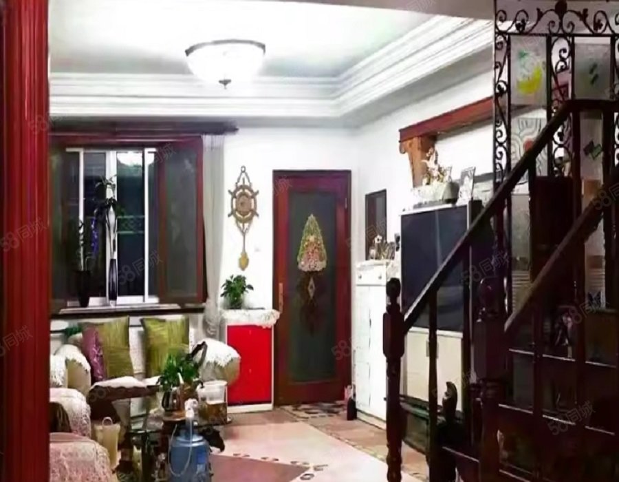 聽濤雅苑(別墅)4室2廳2衛(wèi)225.69㎡南北660萬