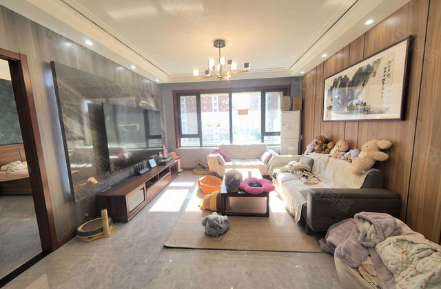 出售百合新城锦兰园精装四室两卫住宅 精装修带双车位 有储藏室