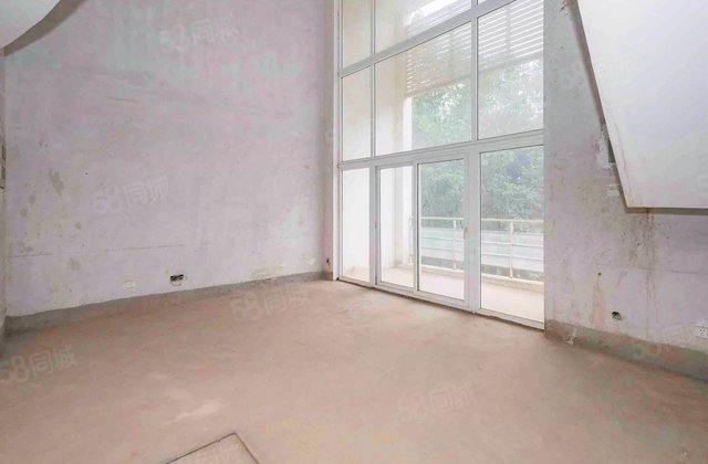 八方小区(D区)6室2厅218㎡650万二手房图片