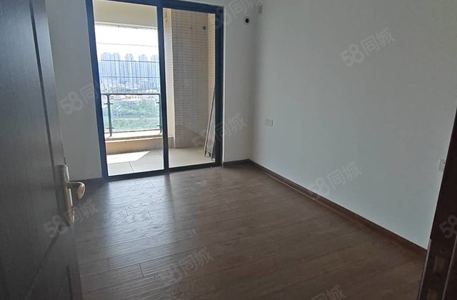 碧桂园翡翠郡4室2厅146㎡93.8万二手房图片