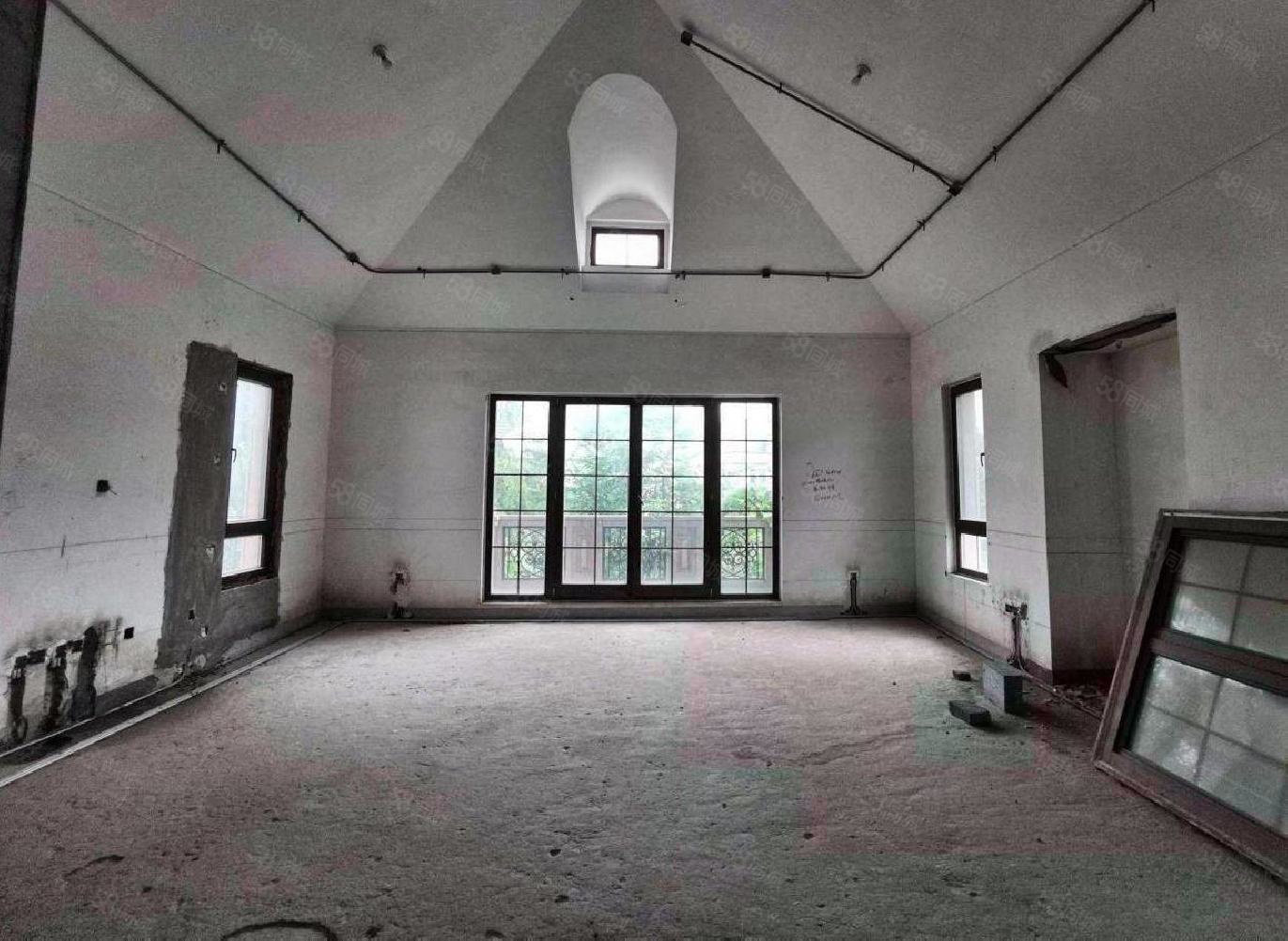 財富公館6室3廳7衛(wèi)1580㎡南北6300萬