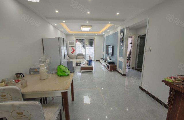 花园路电大阿卡精装电梯房 免大税带储藏室 诚心急售 价格可议