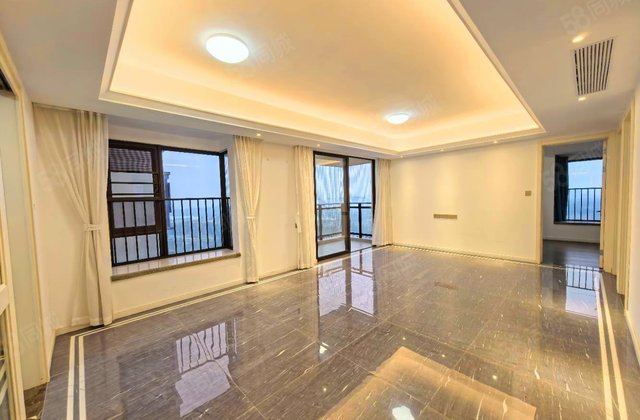 万科金地天空之城4室2厅119.49㎡300万二手房图片