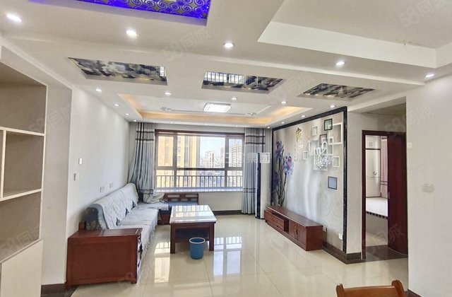 这个是双卫！好楼层带车位！免大税！南北通透客厅带飘窗！