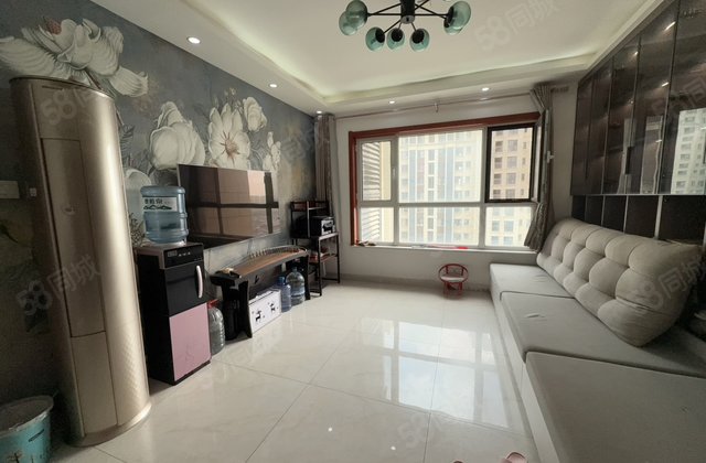 阿卡六期 精装修 房龄新 送储藏室花园路  附近