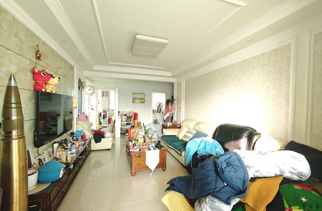 阳光    南邻颐馨园二期 79万着急卖边户 卫生间有窗户