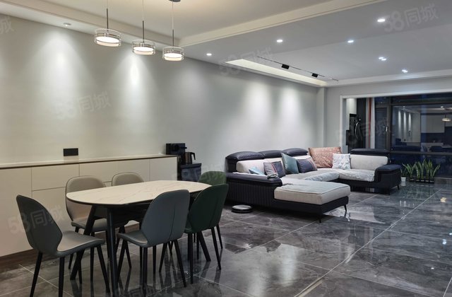 荔泉苑4室2厅154.9㎡72万二手房图片