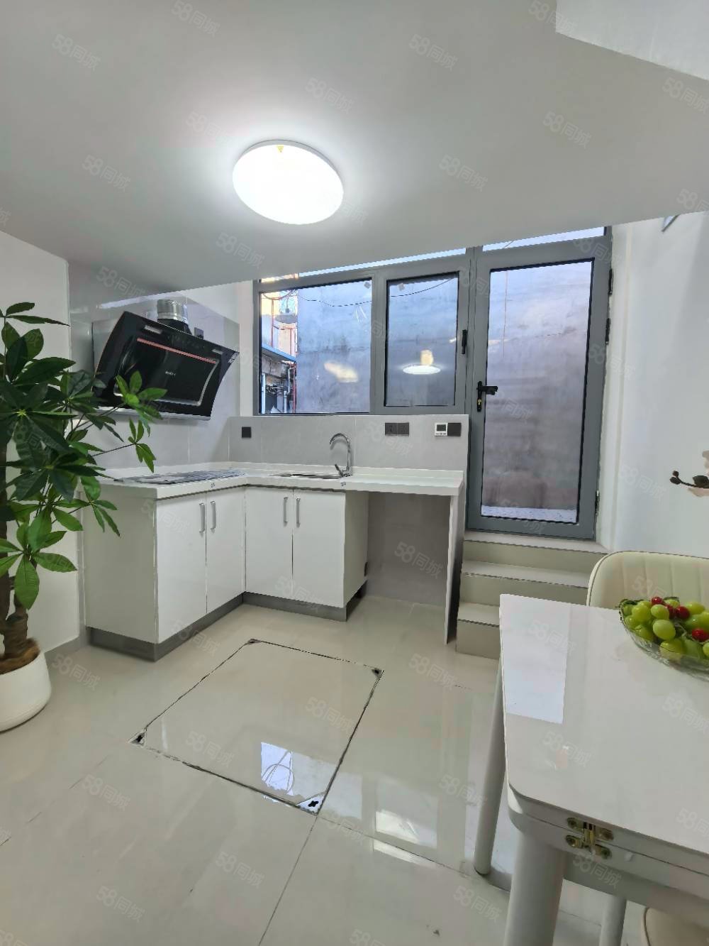 東四四條小區(qū)1室1廳1衛(wèi)20㎡南北160萬