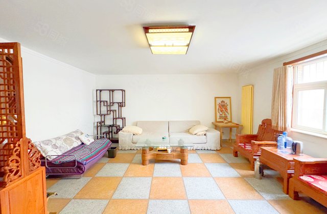 荣泰小区3室2厅159.78㎡128万二手房图片