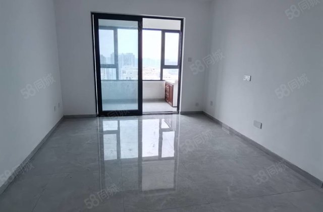 财干路  电梯小高层  理想城  带车位