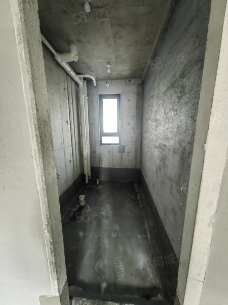 碧桂园凤凰城3室2厅2卫126.26㎡南北63万