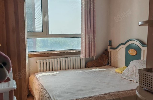 火车站附近精装2居电梯房 急售看房子方便刚需小户型