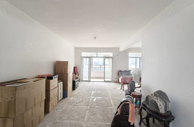 聊医花园！大平层！5室3卫！可住两代人！带车位！储！