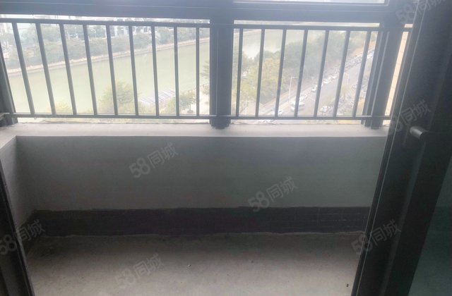 保利时代天珀3室2厅90.17㎡120万二手房图片