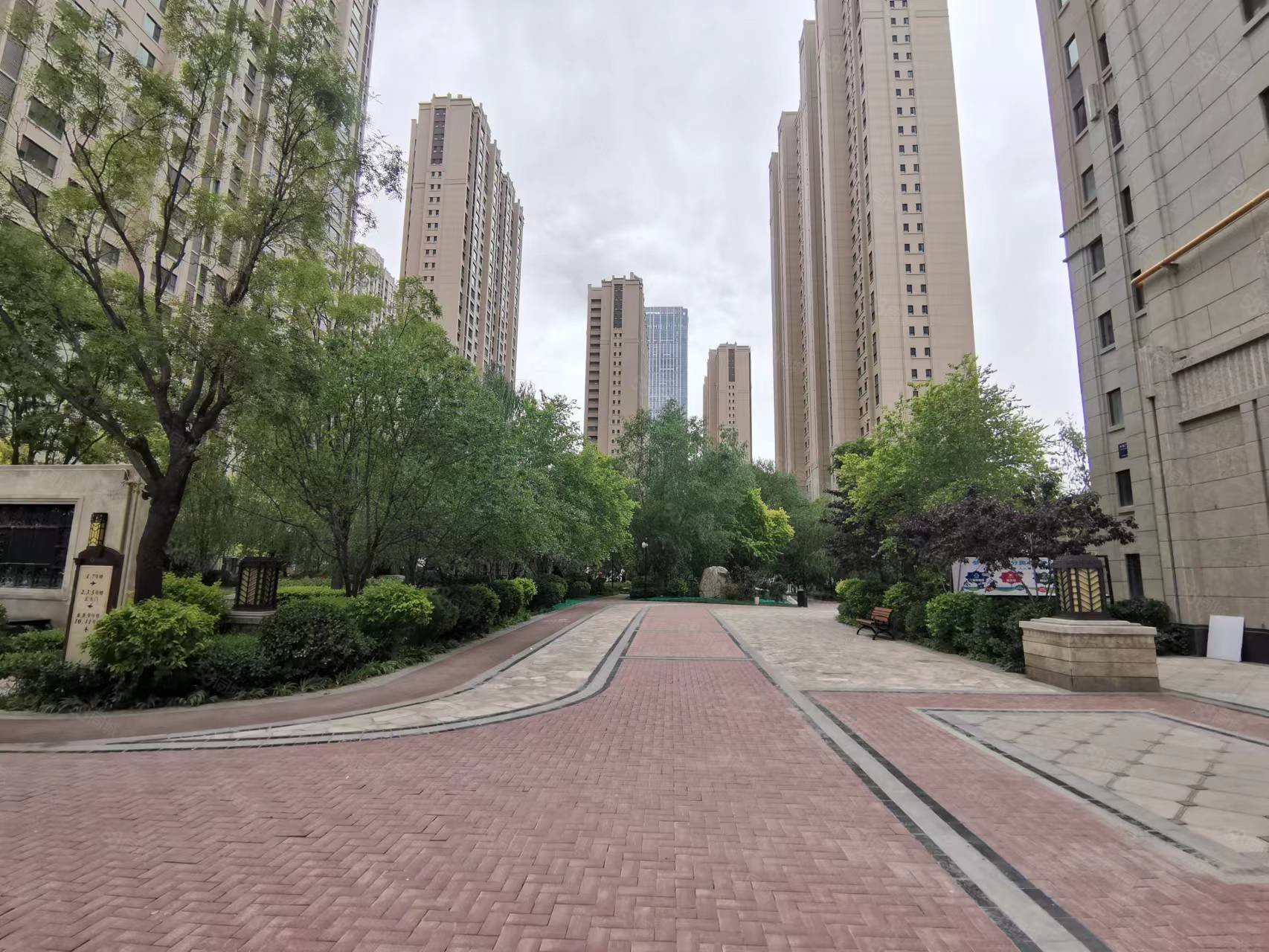 急售三居室 精装入住几个月 安宁中海环宇城,中海广场-兰州58同城