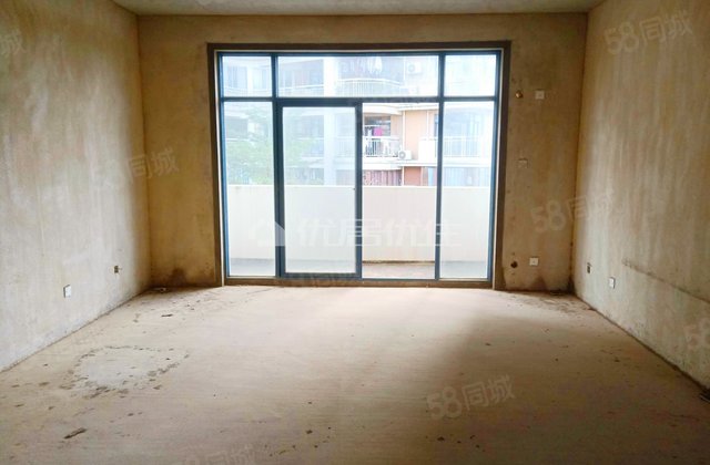 塞纳维拉花园5室2厅234㎡200万二手房图片