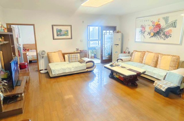 东方广场2室2厅105.6㎡117万二手房图片