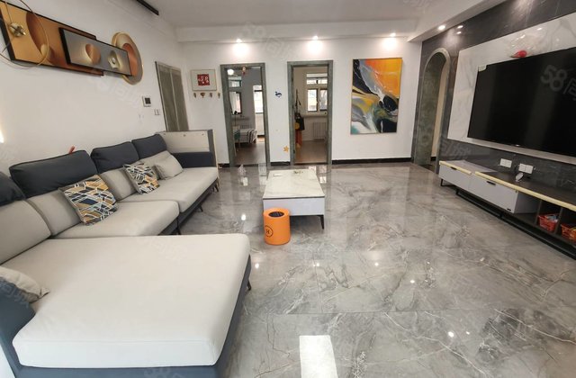 湖边，电厂家属院，水城嘉苑三室朝阳，双阳台豪华装修带家具家电