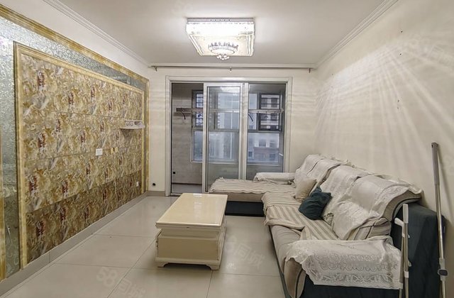 急售！万达附近 花园路   五中 阿卡六期 三室两卫 可按揭