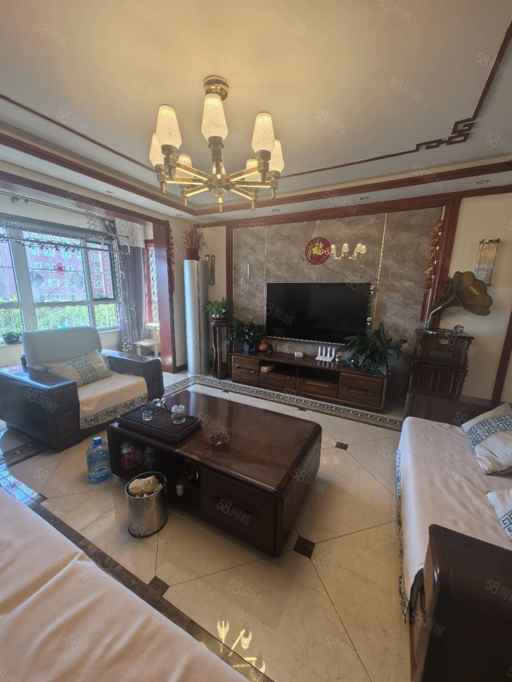 青湖铭城3室2厅2卫150㎡南北65万