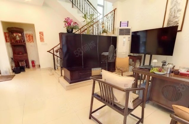 华南碧桂园翠山蓝天(别墅)8室2厅331.7㎡1200万二手房图片