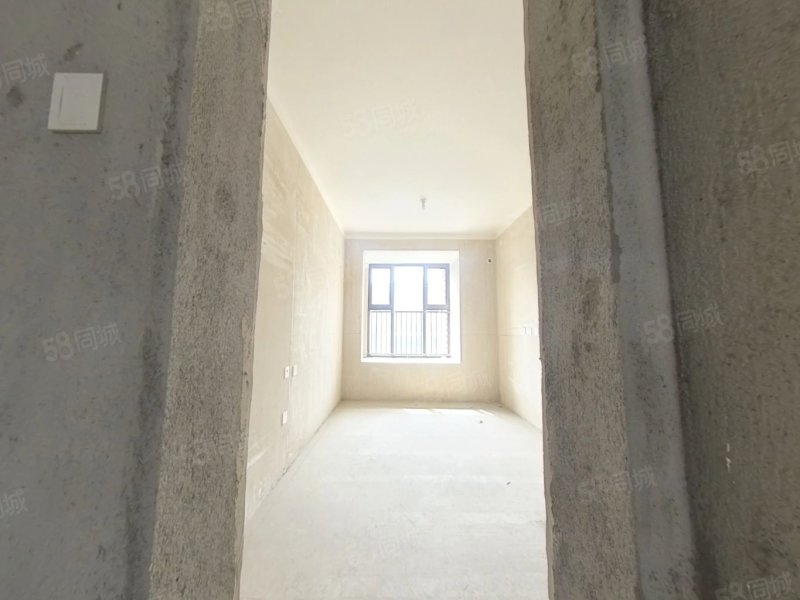 建业心怡苑3室2厅2卫122㎡南北98万