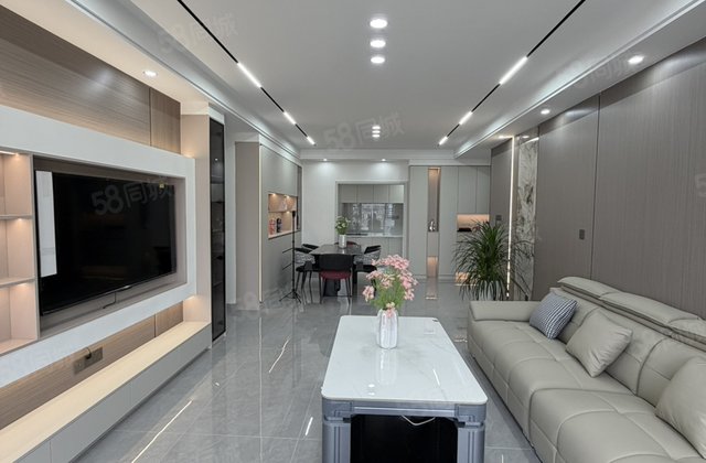 桐达果岭3室2厅120㎡48.8万二手房图片