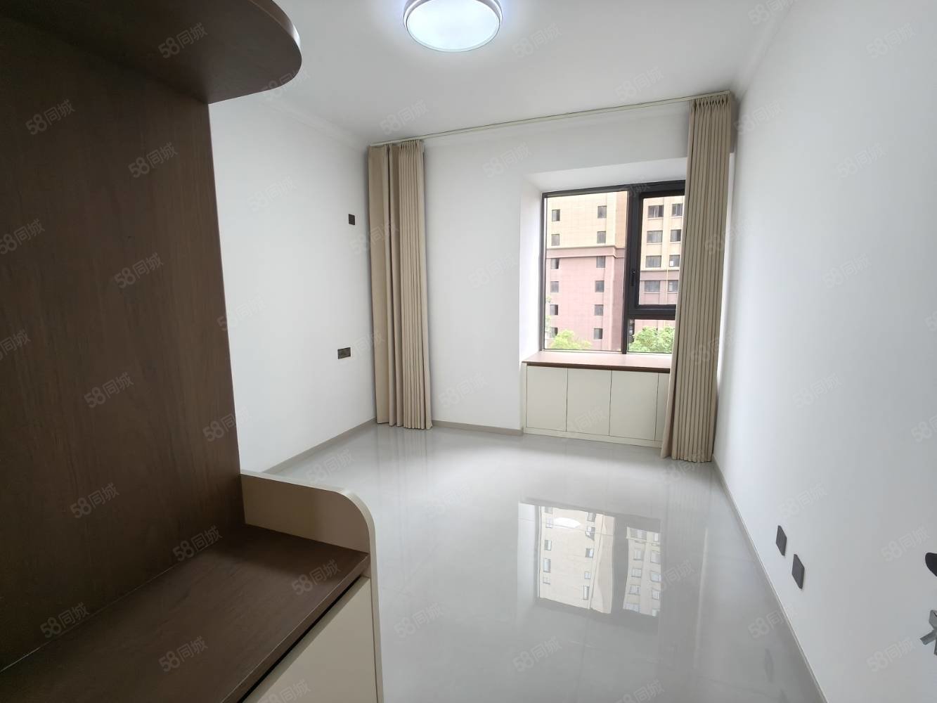 城投时代花园4室2厅1卫121㎡南59.8万