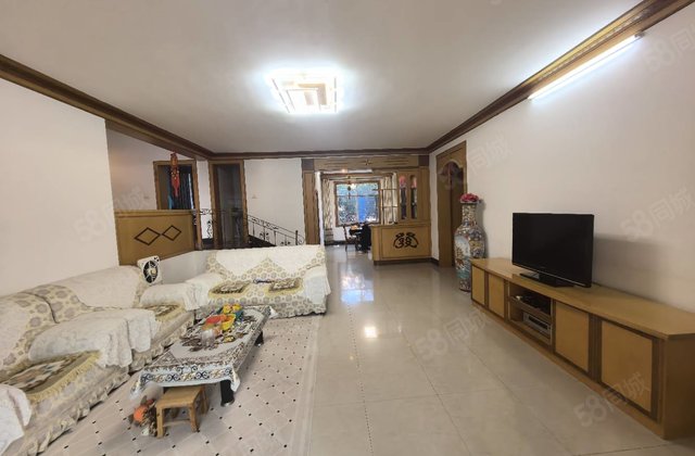 市场监督管理局宿舍4室2厅172㎡55万二手房图片