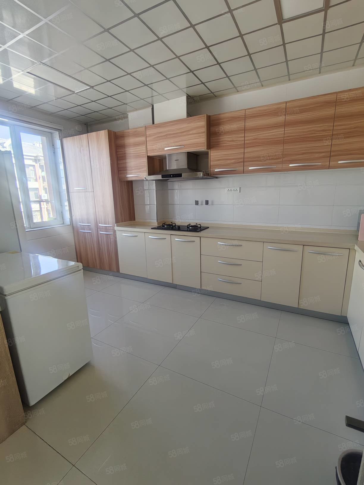 和谐佳园3室2厅2卫140㎡南北68.8万