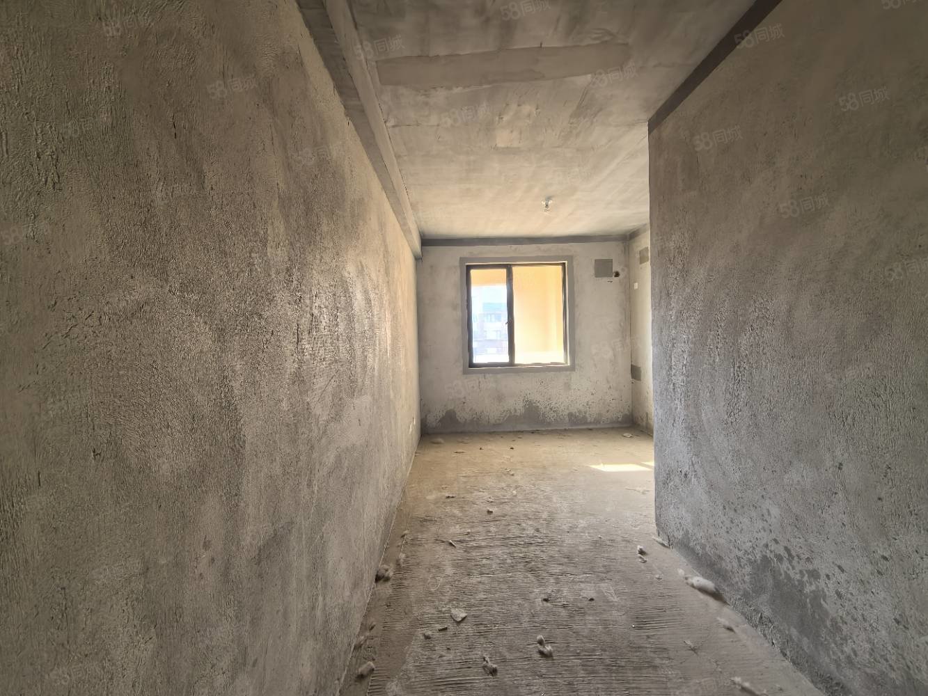 中铁诺德雍景台3室2厅2卫117㎡南北70万