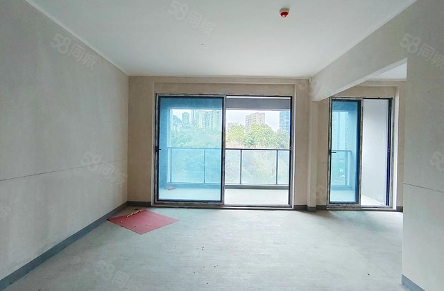 海成长江天玺4室2厅132㎡105万二手房图片