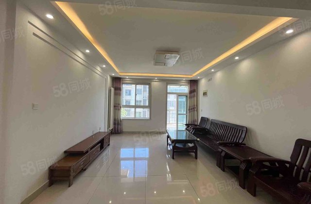 城市主人2室2厅1卫 正宗的4层小洋房，高楼层 密度低