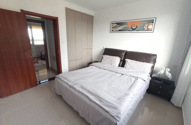 城市主人(公寓住宅)6室3厅3卫