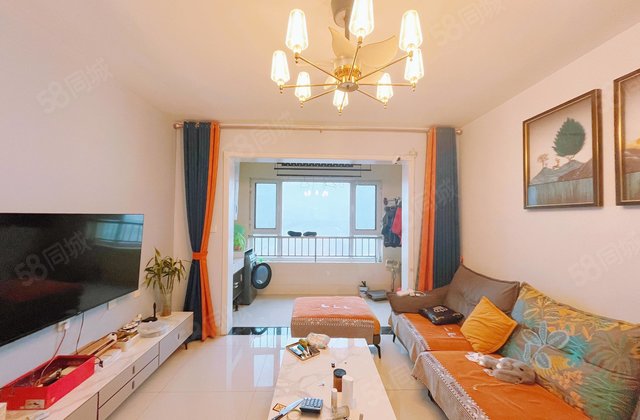 嘉明电梯好楼层，看房子有钥匙，随时看房。诚心出售周围环境优。