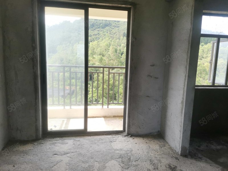 比华利山4房,南北双阳台,凉爽,向南,看湖景,富盈比华利山-阳江58同城