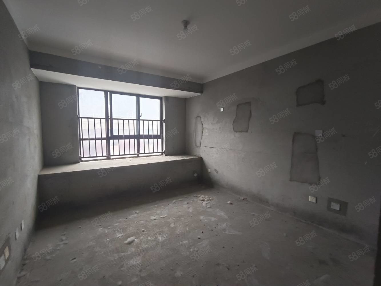 北京城房京城华府3室2厅2卫118㎡南北62万