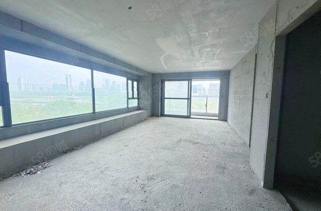 天樾水岸4室2厅165.19㎡355万二手房图片