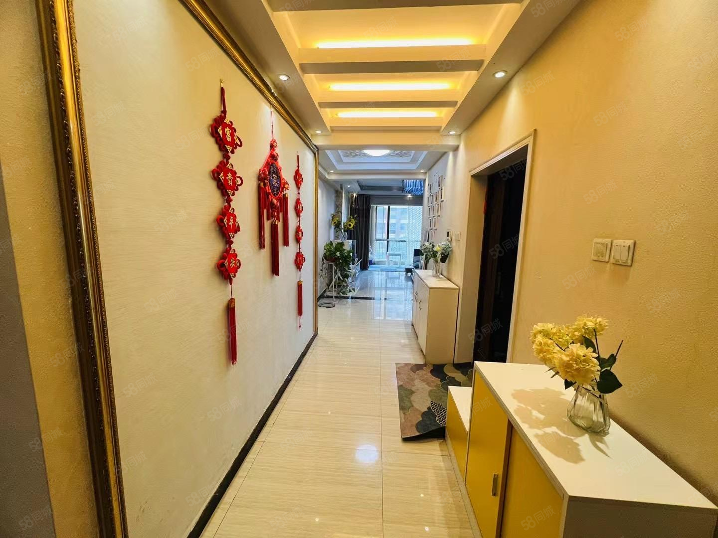 奥林清华3室2厅2卫125㎡南北63万