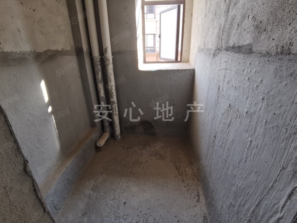 香园丽舍3室2厅2卫114㎡南北58.8万