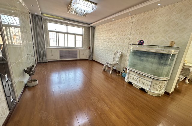 建设路花园路口 农机所家属院 三室两厅 双阳台 房东急售