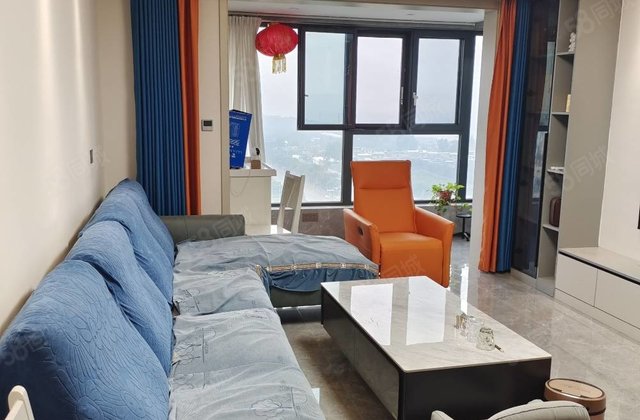 龙记檀府一期3室2厅124.98㎡98万二手房图片