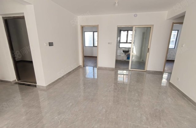 文苑二中南邻翡丽湾锦绣学府儒辰四室东边户新房未住可按揭