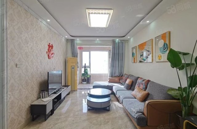 急售！东苑中学！昌润莲城！中间楼层！免大税！送储！房东急售！